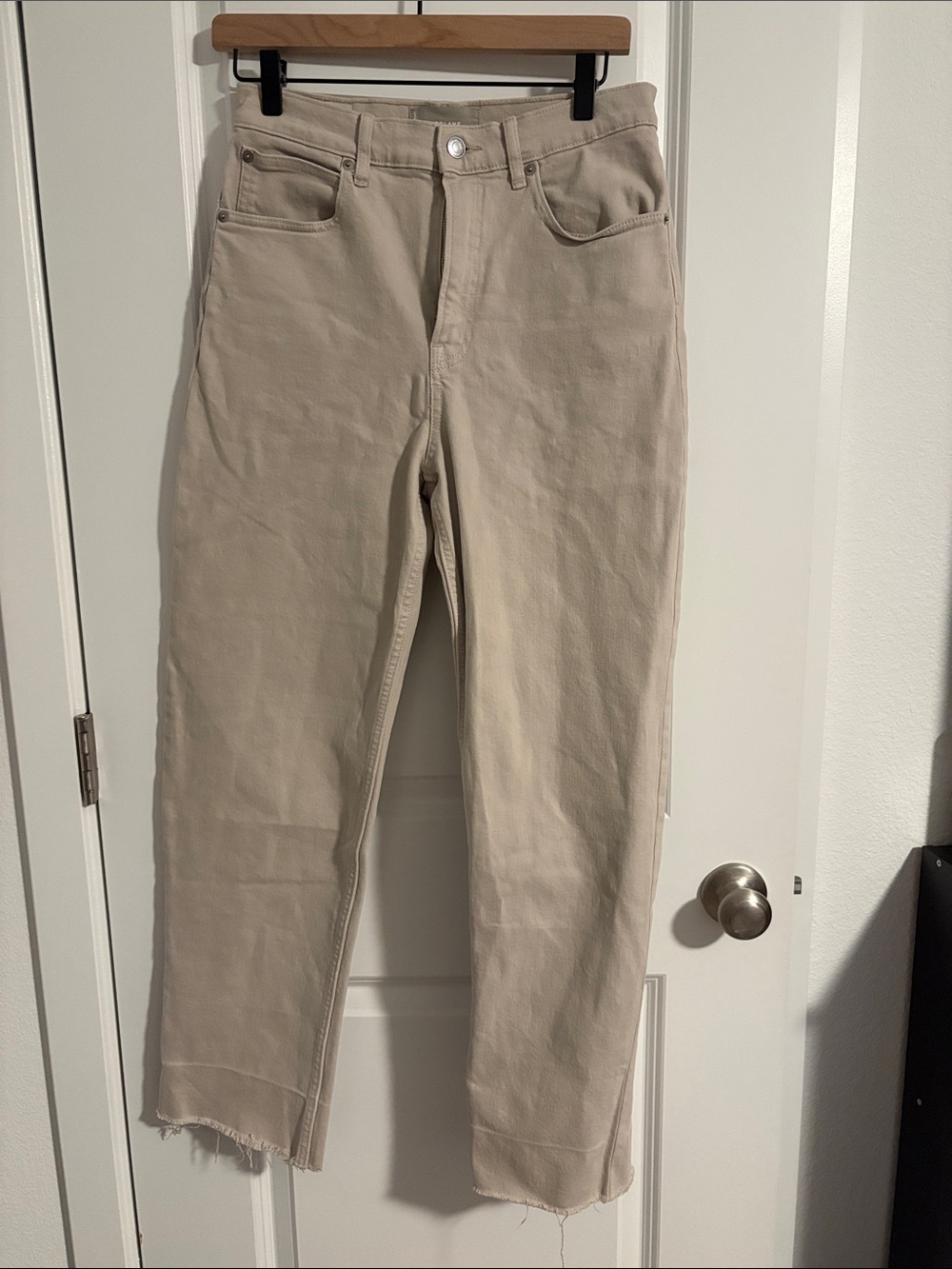 Everlane Straight-Leg High-Rise Jeans in Light Beige